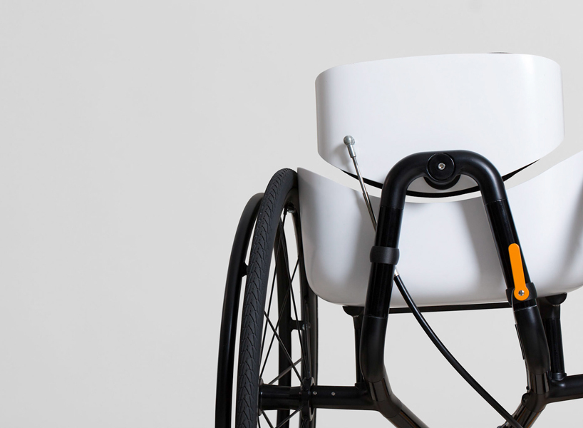 the backrest of this wheelchair doubles up as the steering wheel Dr