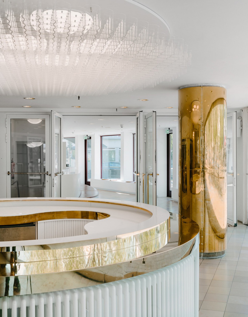 barkow leibinger renovates the reception area of the schaubühne berlin