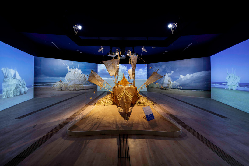 build one of theo jansen's world-renowned strandbeests for yourself with this mini DIY kit