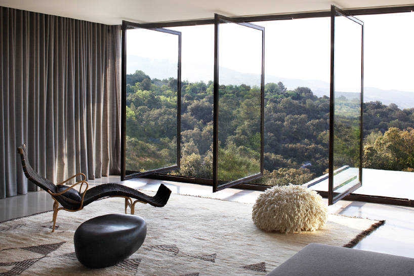 studio KO book report monograph