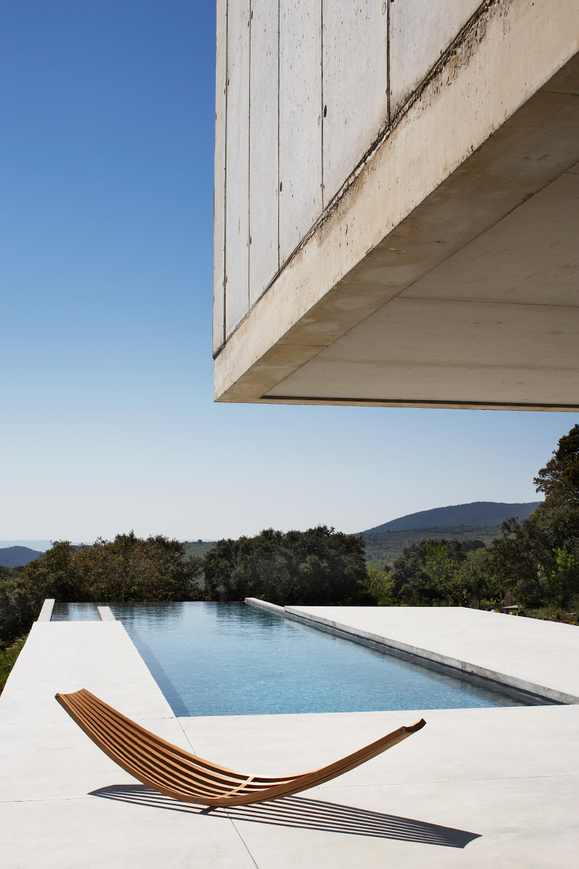 studio KO book report monograph