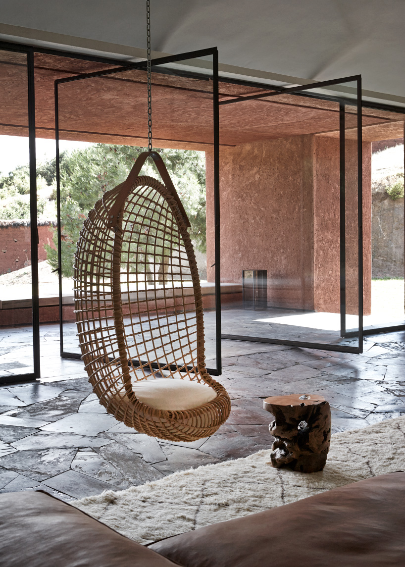 studio KO book report monograph