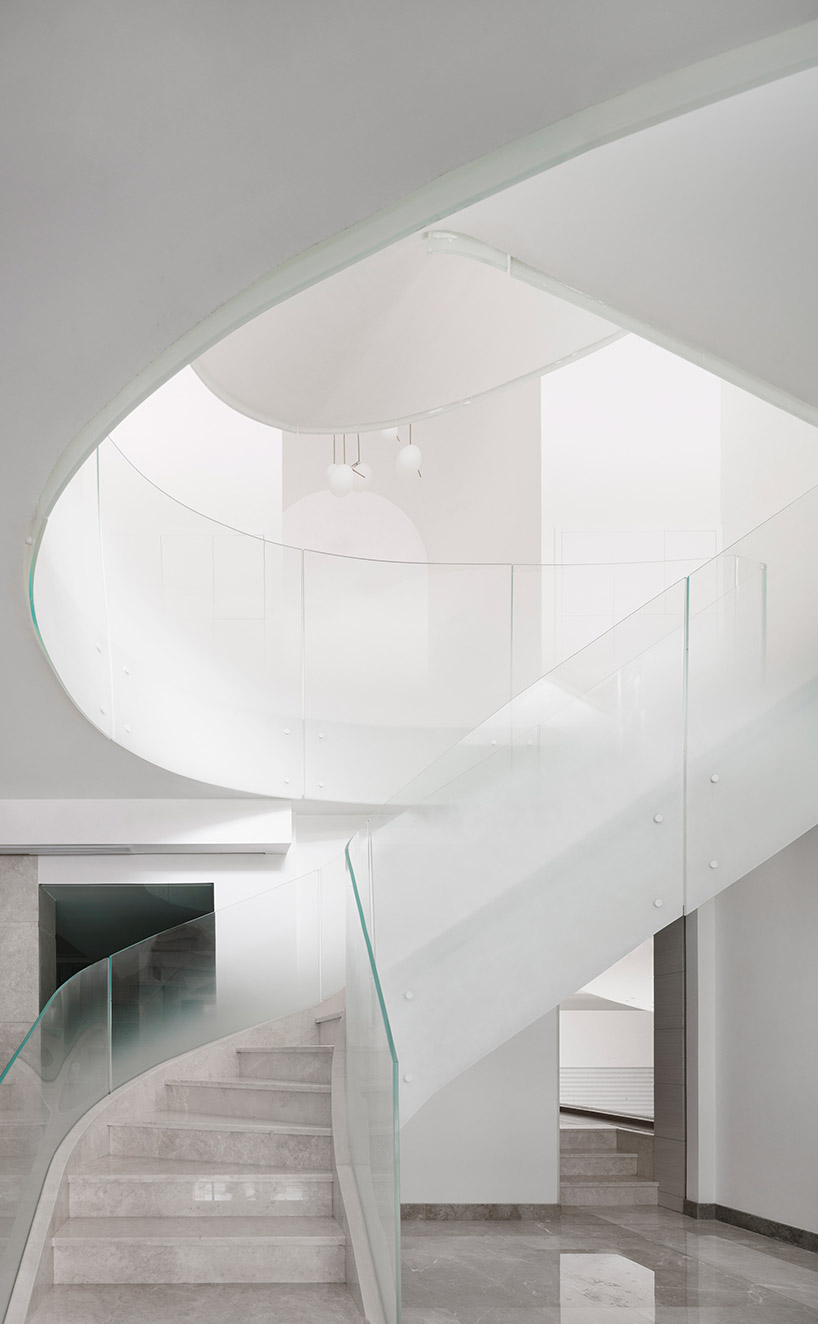 kos + zerebecky design a cloud-like staircase for this villa in shanghai - 7