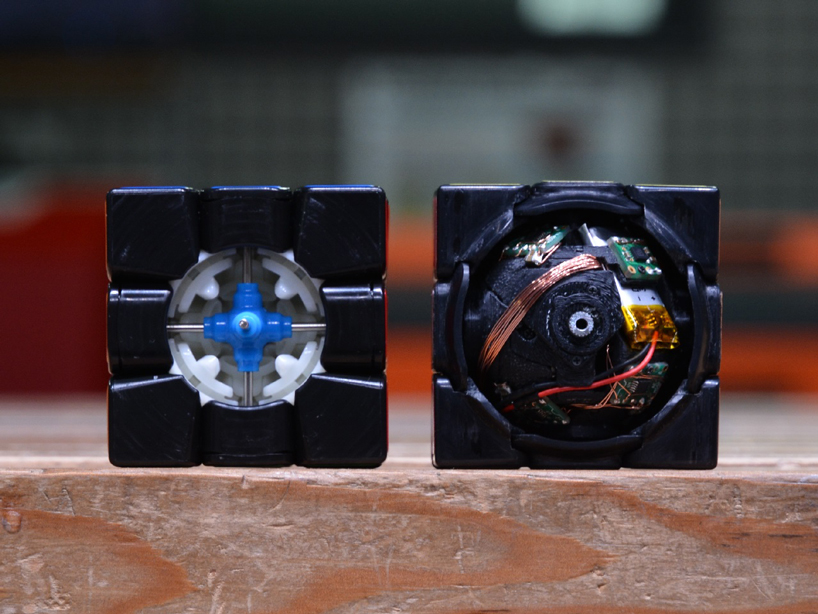 this self-solving rubik's cube is powered by a custom 3D-printed core