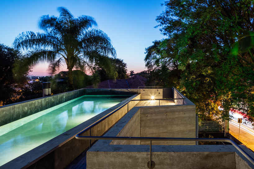 una arquitetos 239 house