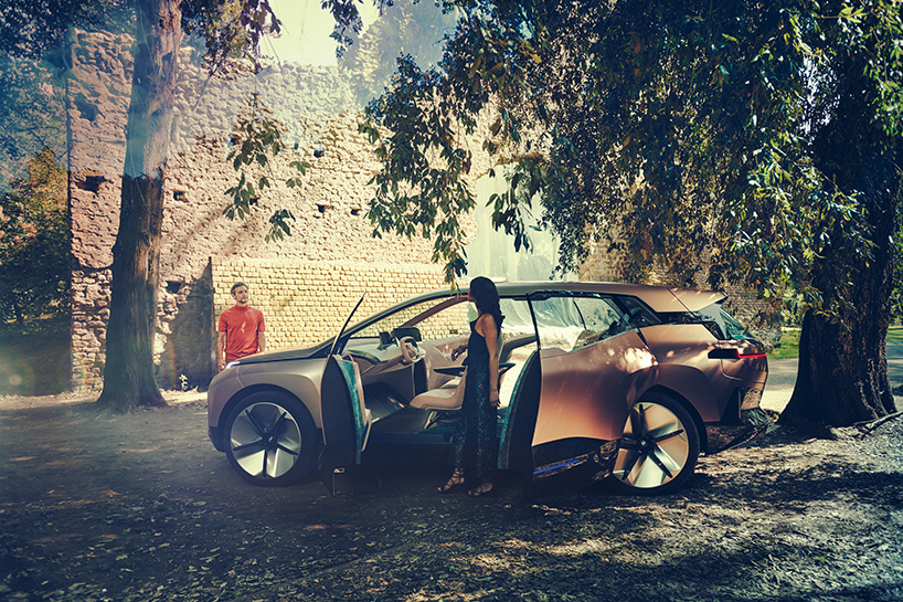 electric BMW vision iNEXT's shy tech turns interior into one touchscreen - 5