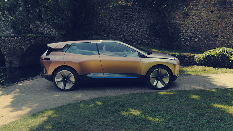 electric BMW vision iNEXT's shy tech turns interior into one touchscreen - 3