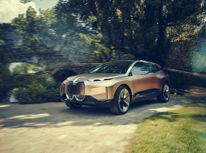 electric BMW vision iNEXT's shy tech turns interior into one touchscreen - 2