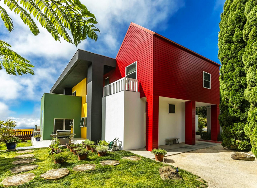 Ettore Sottsass Designed Maui Retreat Is Memphis Through And