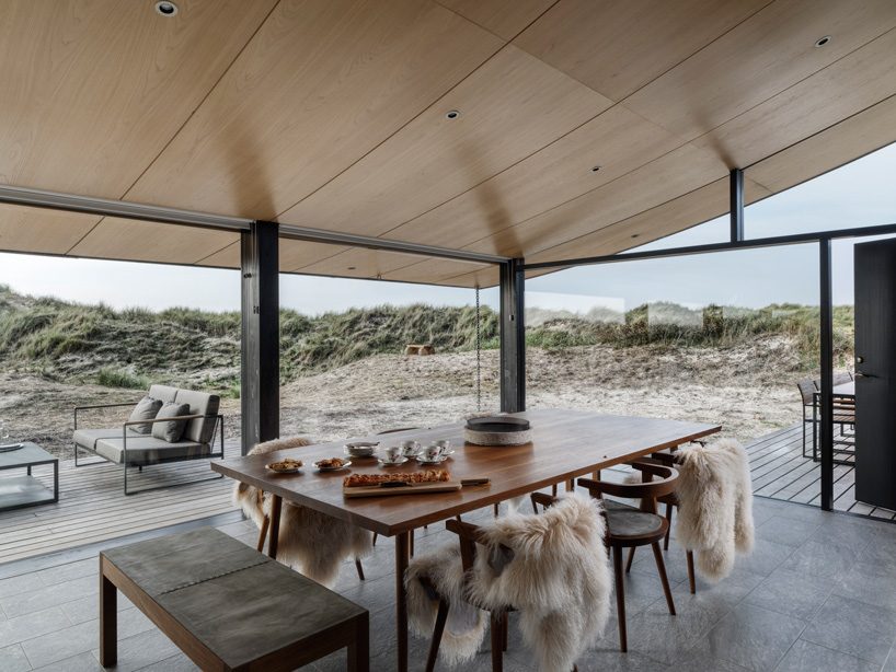 knud holscher builds residence in the danish island of fanø with interiors by staffan tollgård - 6
