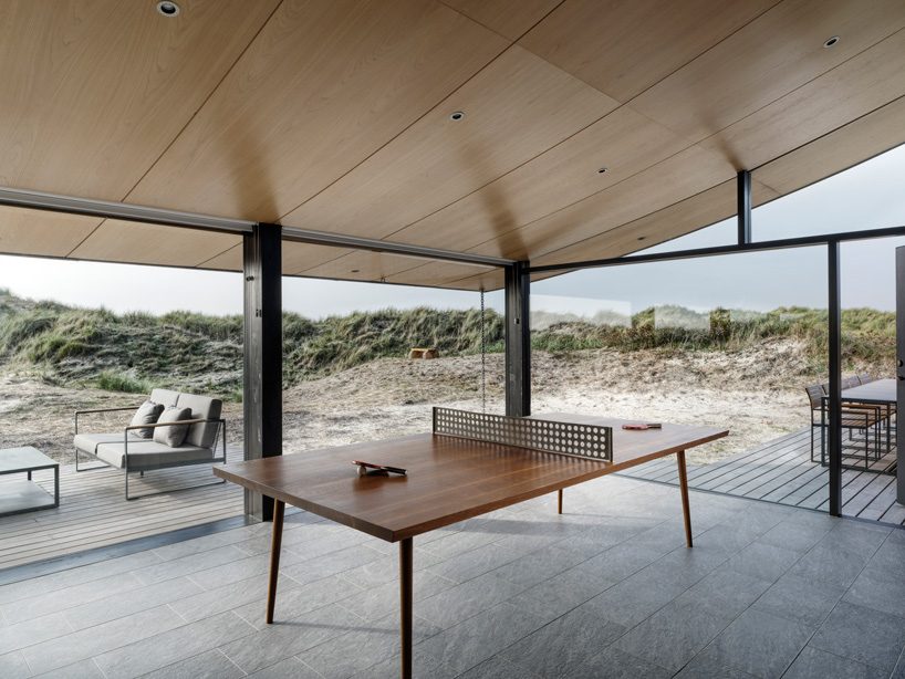 knud holscher builds residence in the danish island of fanø with interiors by staffan tollgård - 7