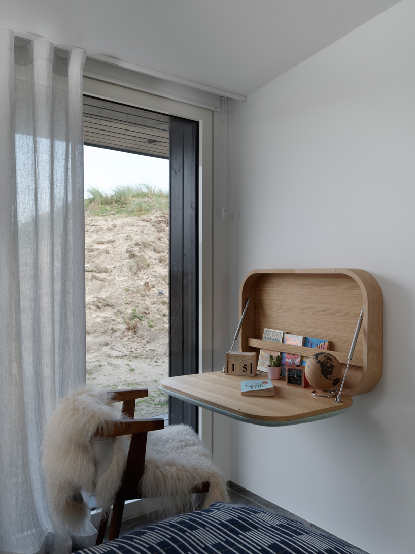knud holscher builds residence in the danish island of fanø with interiors by staffan tollgård - 12