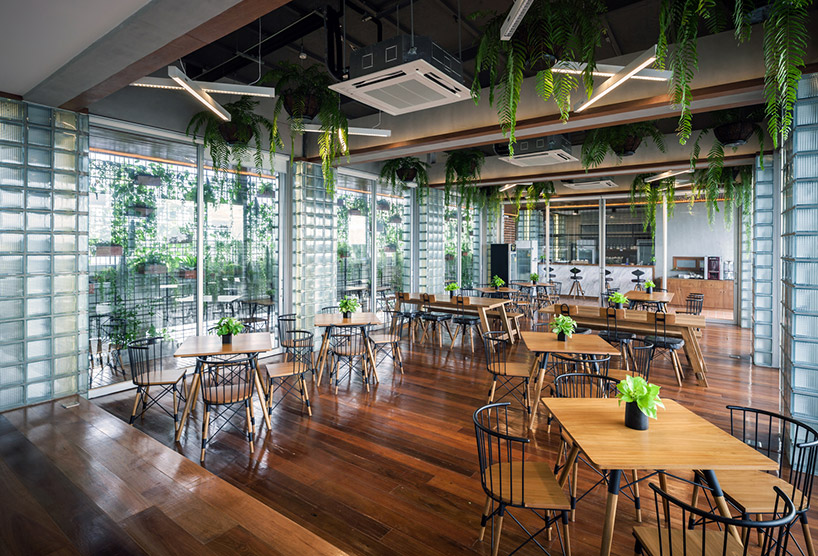 junsekino adds transparent façade to LaeKhon NonBai hotel in thailand designboom
