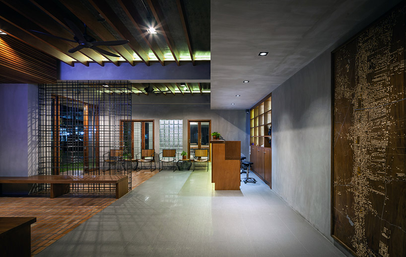 junsekino adds transparent façade to LaeKhon NonBai hotel in thailand designboom