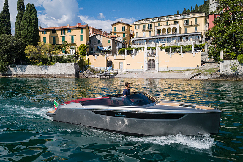 cranchi E26 classic modernizes yachting lifestyle of 1950s italy - 1