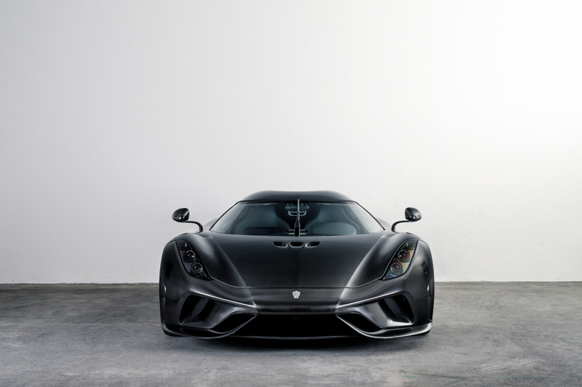 the koenigsegg regera goes naked with new carbon exterior