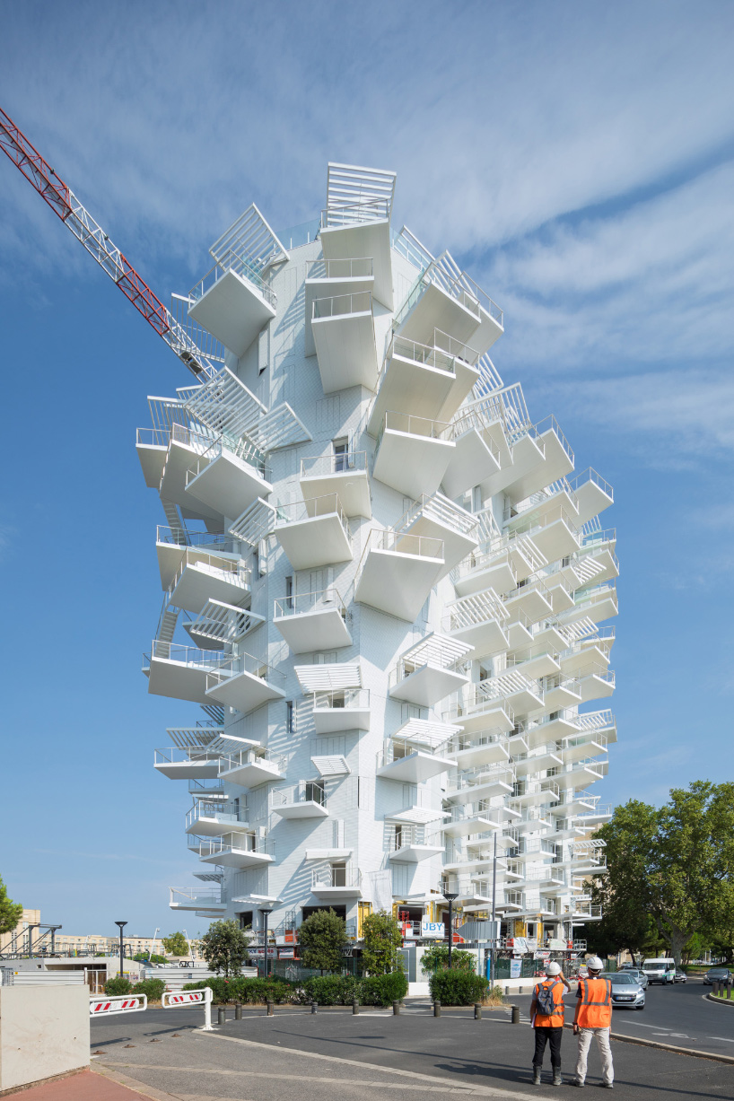sou fujimoto's white tree
