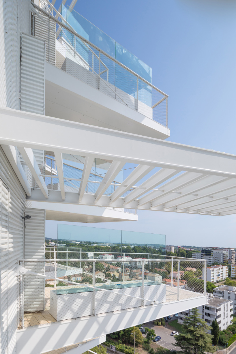 sou fujimoto's white tree