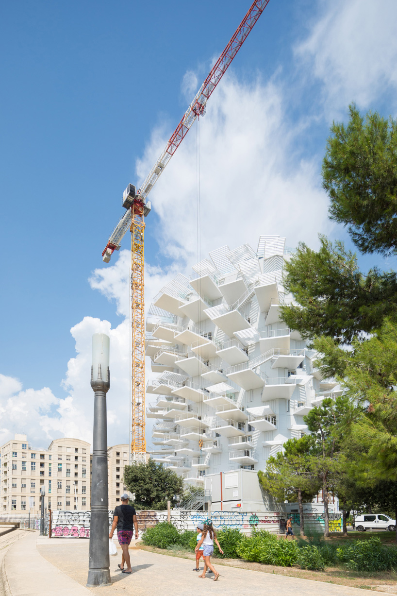 sou fujimoto's white tree