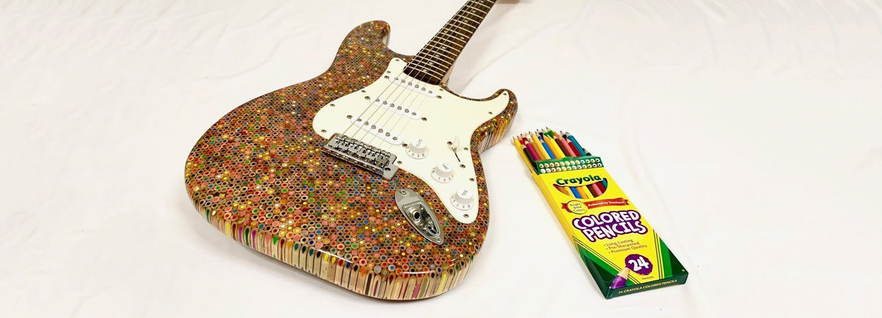 electric-guitar-built-from-1200-crayola-