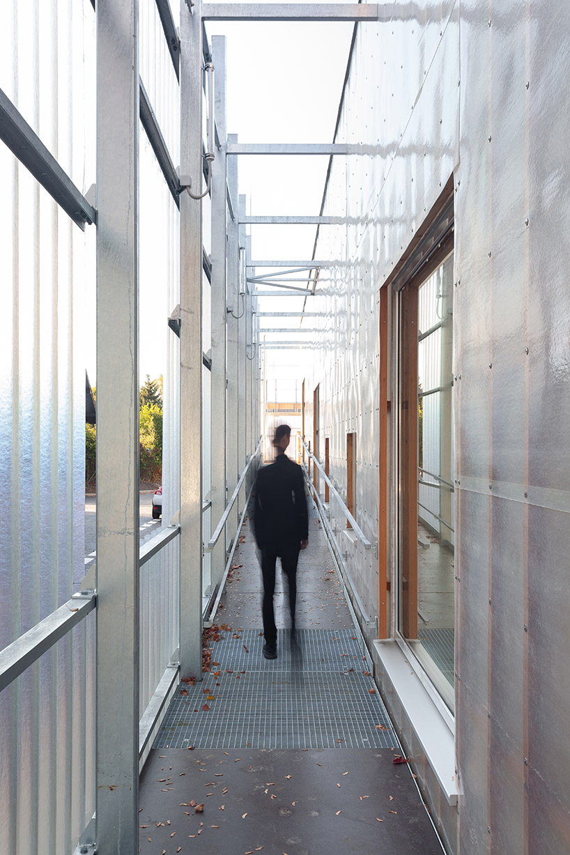 petr stolín builds transparent kindergarten of glass fiber in the czech republic - 13