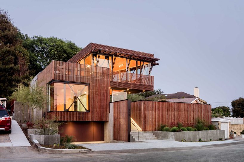 shubin donaldson wraps california residence in ipe wood screens