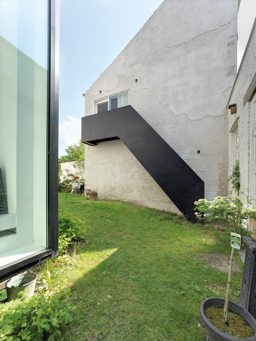 dmvA site apostolinnen