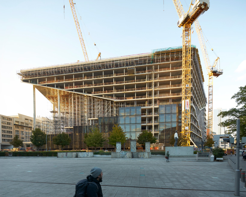 oma axel springer campus nils koenning