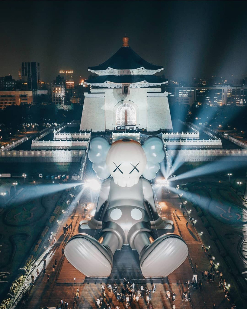 giant KAWS sculpture floating in hong kong harbor will float no more