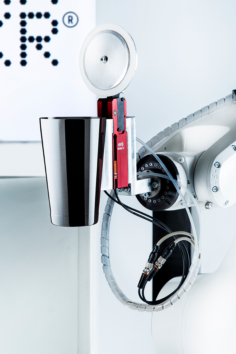 robotic bartender