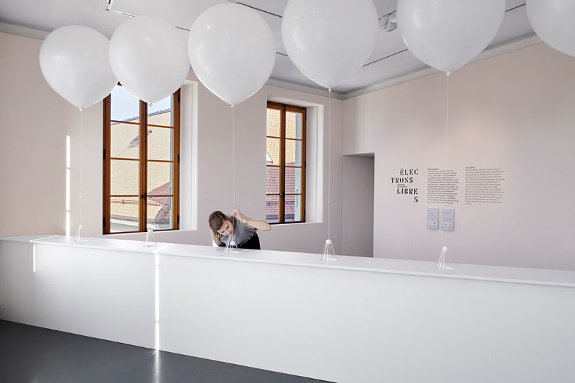  glithero designs six immersive installations for mudac's contemporary perfumers exhibition