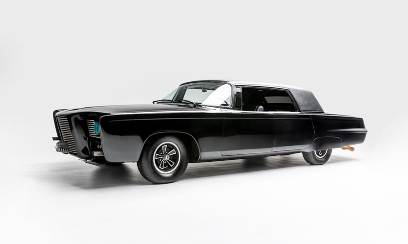 'hollywood dream machines' exhibition traces a history of sci-fi and fantasy cars designboom