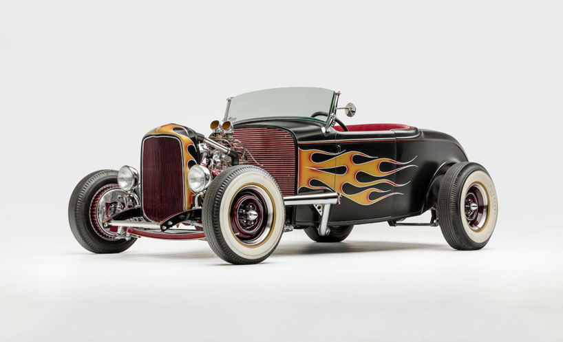 'hollywood dream machines' exhibition traces a history of sci-fi and fantasy cars designboom