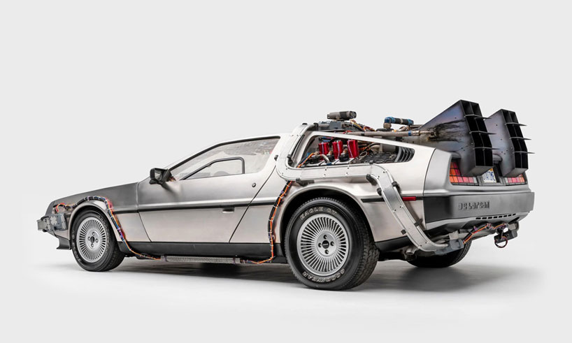 'hollywood dream machines' exhibition traces a history of sci-fi and fantasy cars designboom