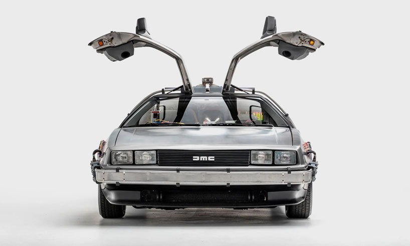 'hollywood dream machines' exhibition traces a history of sci-fi and fantasy cars designboom