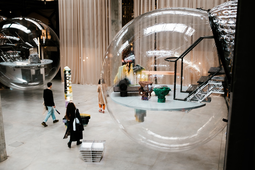 far-exhibition-collectives-inflatable-bubbles-nilufar-depot-milan-04-09-2019 designboom