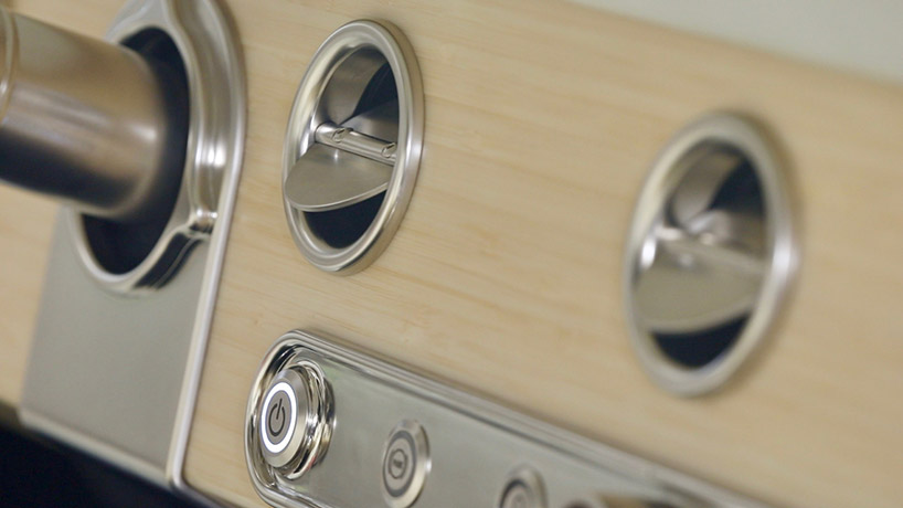 zero labs automotive premieres world’s first 100% electric ford bronco designboom