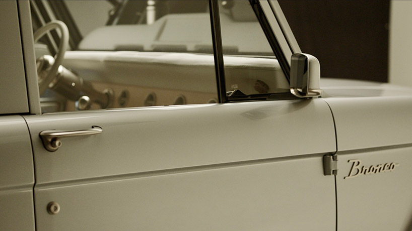 zero labs automotive premieres world’s first 100% electric ford bronco designboom