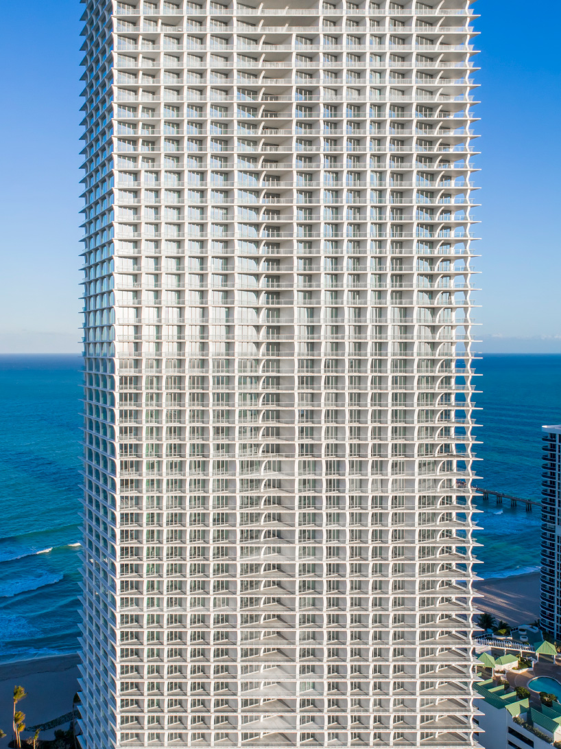 herzog de meuron jade signature