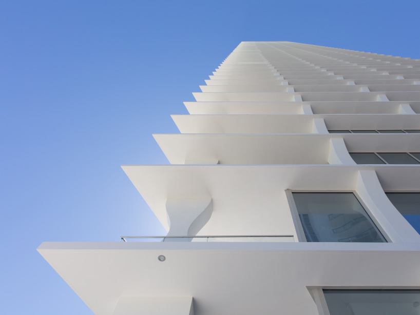 herzog de meuron jade signature