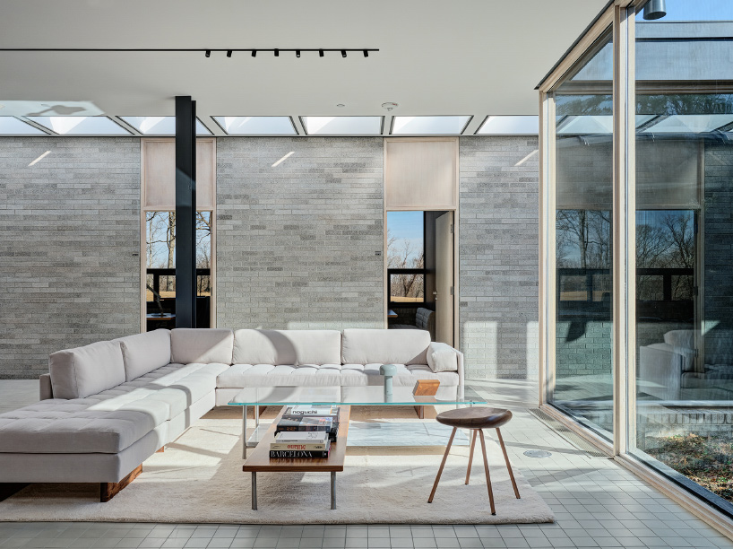 bassamfellows philip johnson