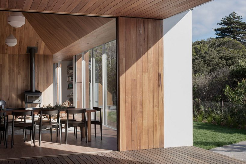 edition office builds monolithic residence of four interlinked pavilions in australia