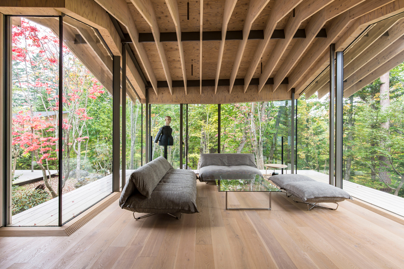 kengokumafurniturethatblendsintothesurroundingstimestyle