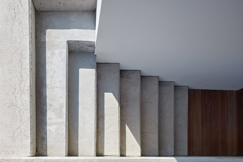  ORA plans rural house in the czech countryside with gable roof and bay window