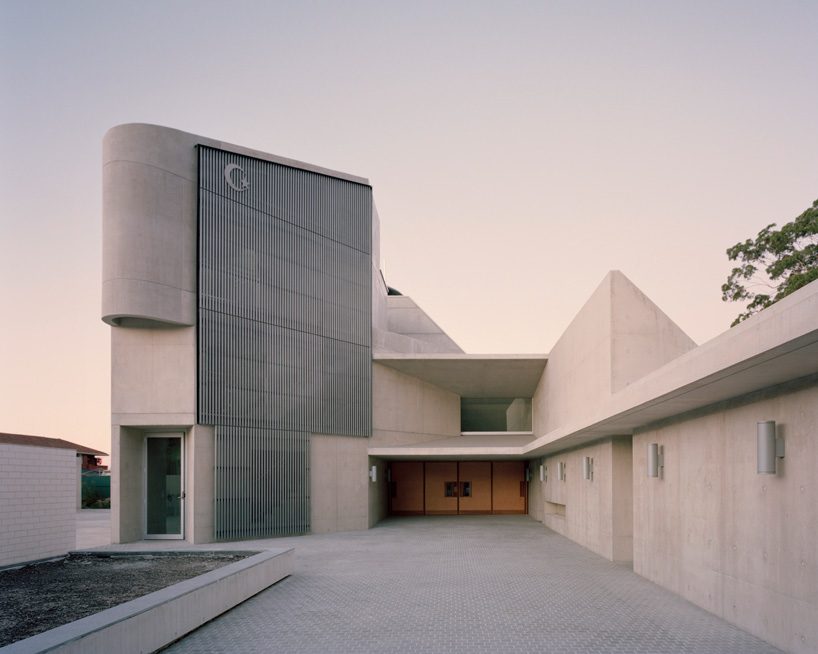 102 quarter-spherical concrete domes adorn punchbowl mosque by candalepas associates