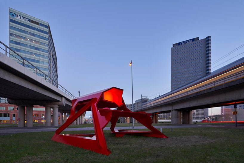 studio-frank-havermans-transit-shelter-amsterdam-07-09-2019-designboom