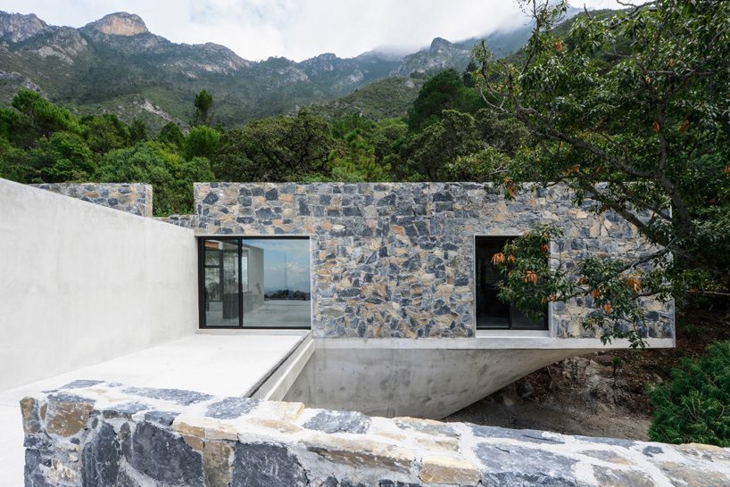 p+0 arquitectura combines concrete and stone in the 'bedolla' house in mexico