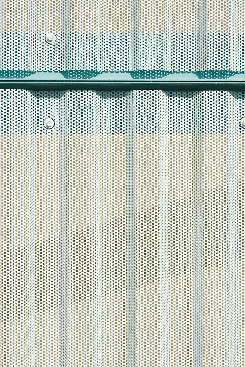 AZAB completes colorful concertina-like school extension in the basque country - 3