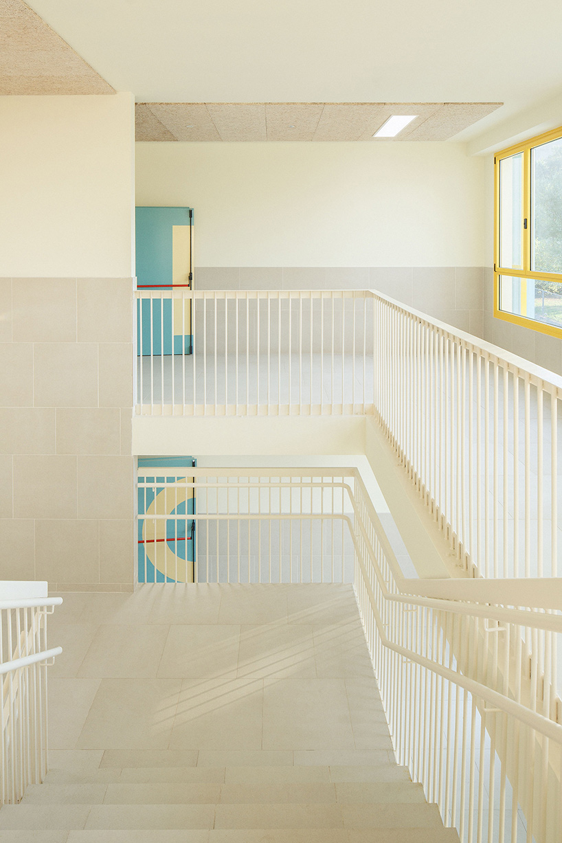 AZAB completes colorful concertina-like school extension in the basque country - 5