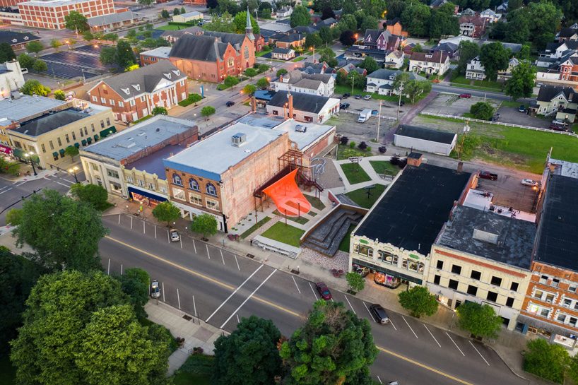 behin ha builds temporary shade installation in ohio using scrap mesh fabric